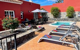Villa Consuelo - Quiet Location Close to Resorts