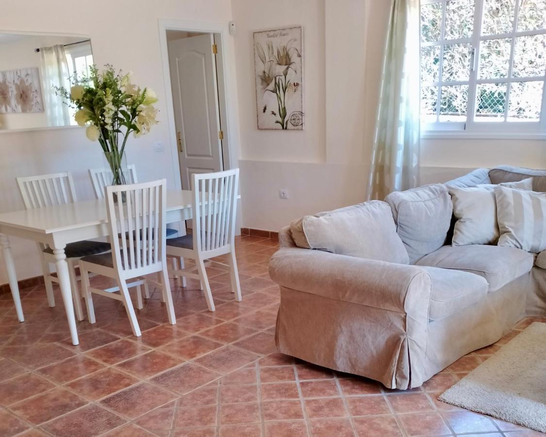 Villa Consuelo - Quiet Location Close to Resorts Buzanada Esterno foto